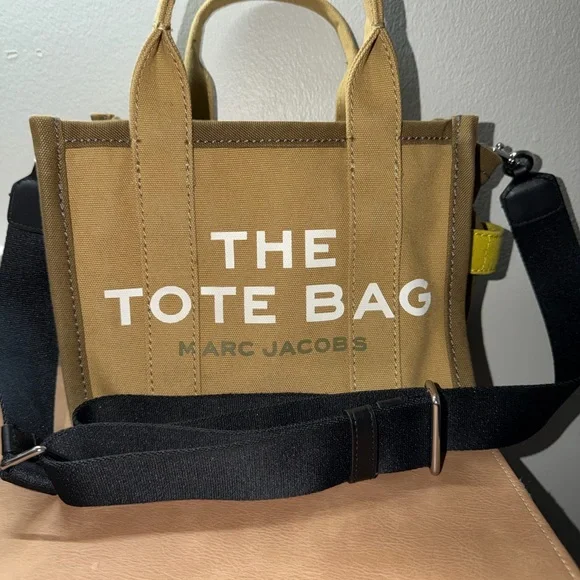 Marc Jacobs Olive Green Tote Bag - Picture 2 of 5